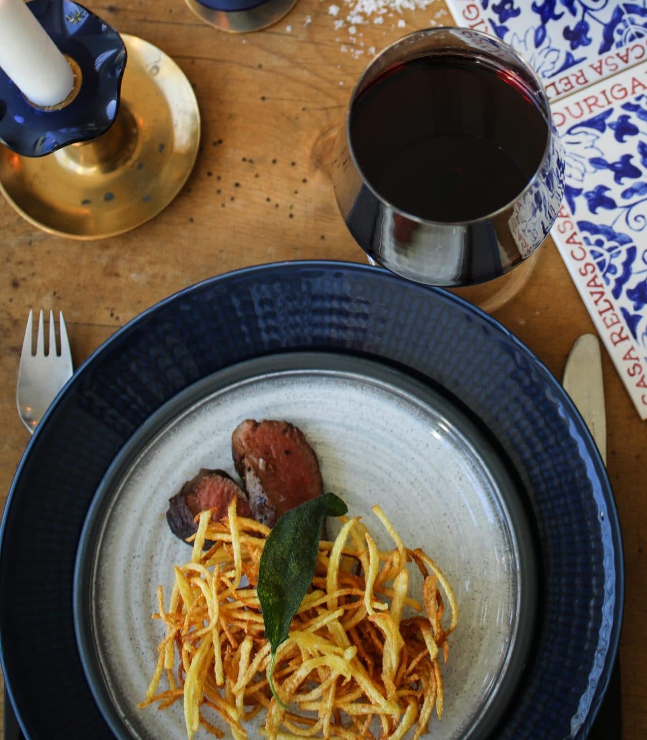 Casa relvas rödvin med hjort