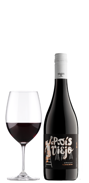 Vinet Pais Viejo från Bouchon i Chile produceras från 100-åriga vildvuxna vinrankor.